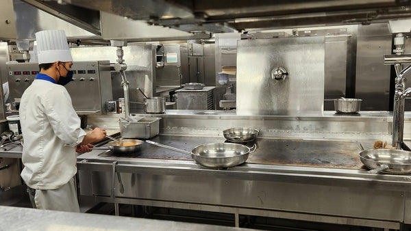 Equipar la Cocina de un Restaurante: ¿Qué Necesitas Realmente?
